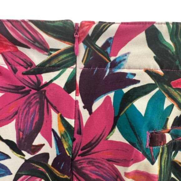 Lady Hagen Multicolor Floral Skort Size 12 - Picture 3 of 9